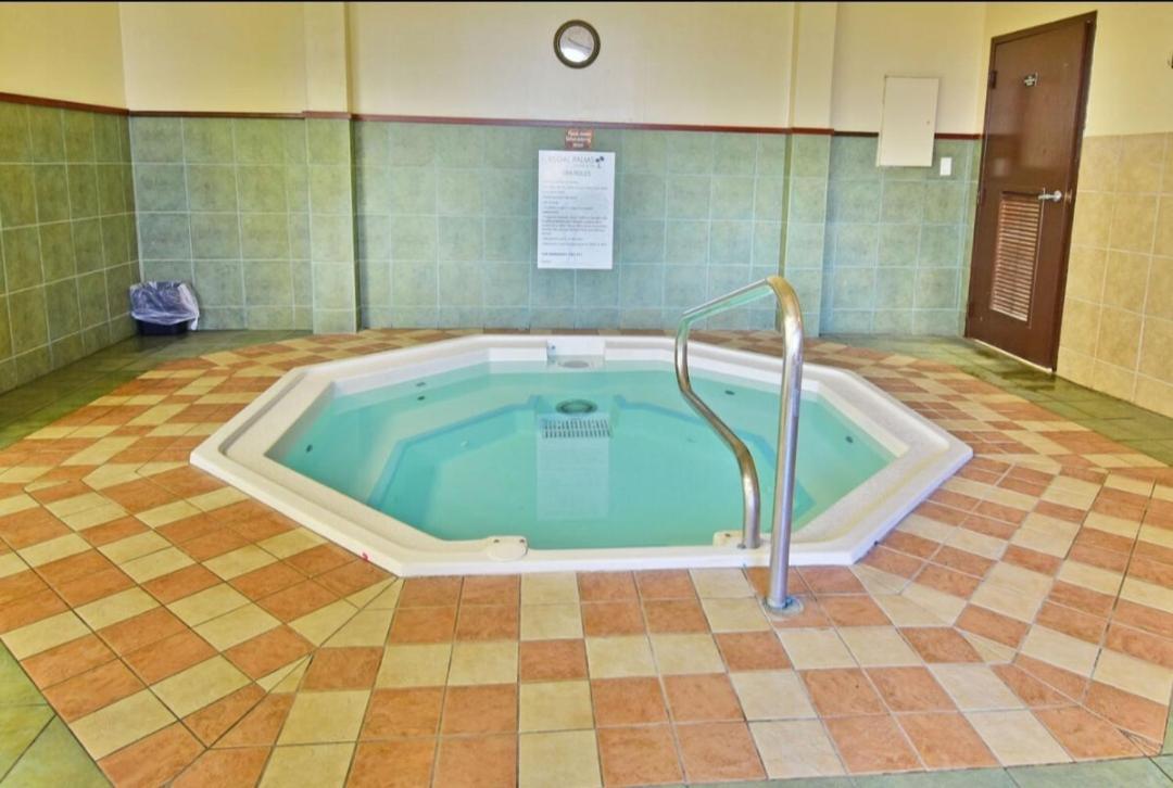 Relaxing Resort, Spacious Pool Near Disney Davenport Exterior photo