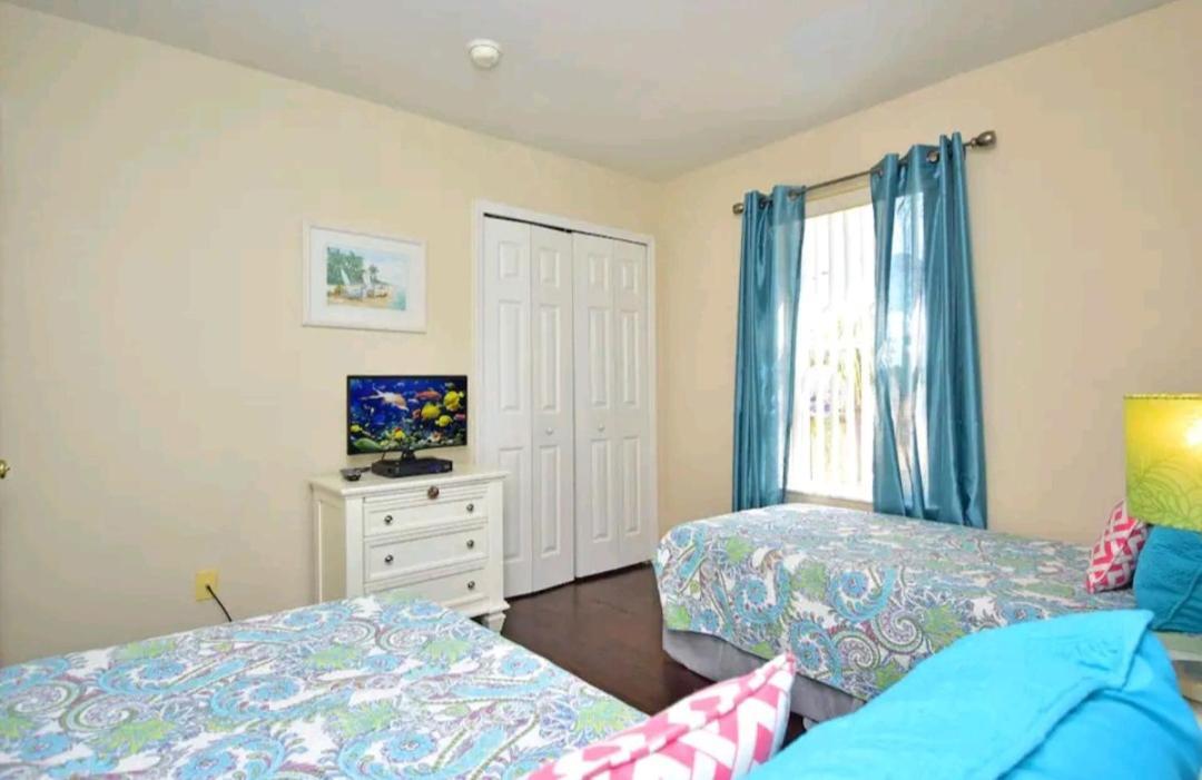 Relaxing Resort, Spacious Pool Near Disney Davenport Exterior photo